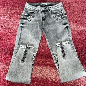 Zara gray zippered skinny jeans size us 4